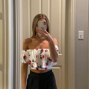 Flower crop top -Kendall & Kylie XS